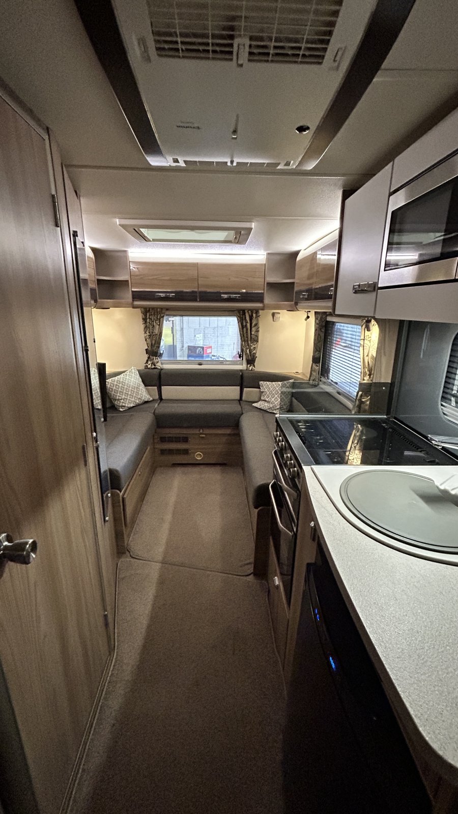 2017 Bessacarr 496 — photo 3