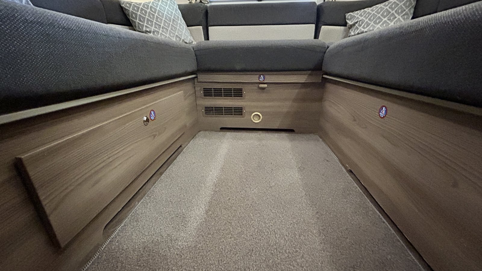 2017 Bessacarr 496 — photo 8