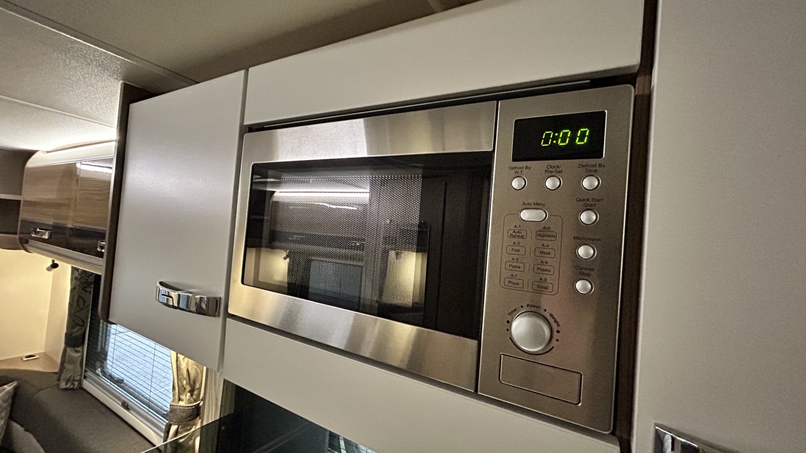 2017 Bessacarr 496 — photo 10